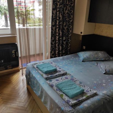 Apartament View Of The Tower Of Alphabet Batumi Zewnętrze zdjęcie