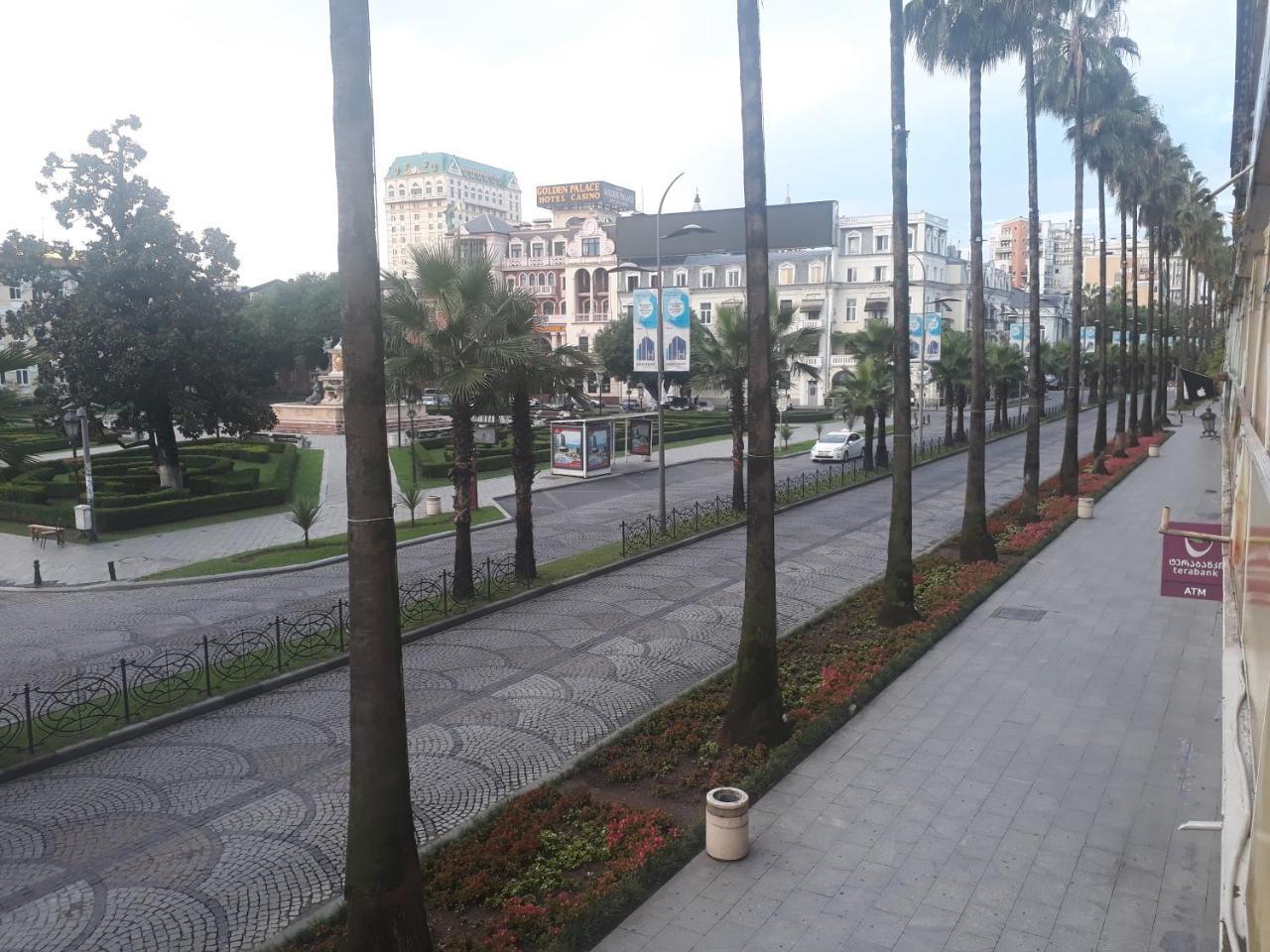Apartament View Of The Tower Of Alphabet Batumi Zewnętrze zdjęcie